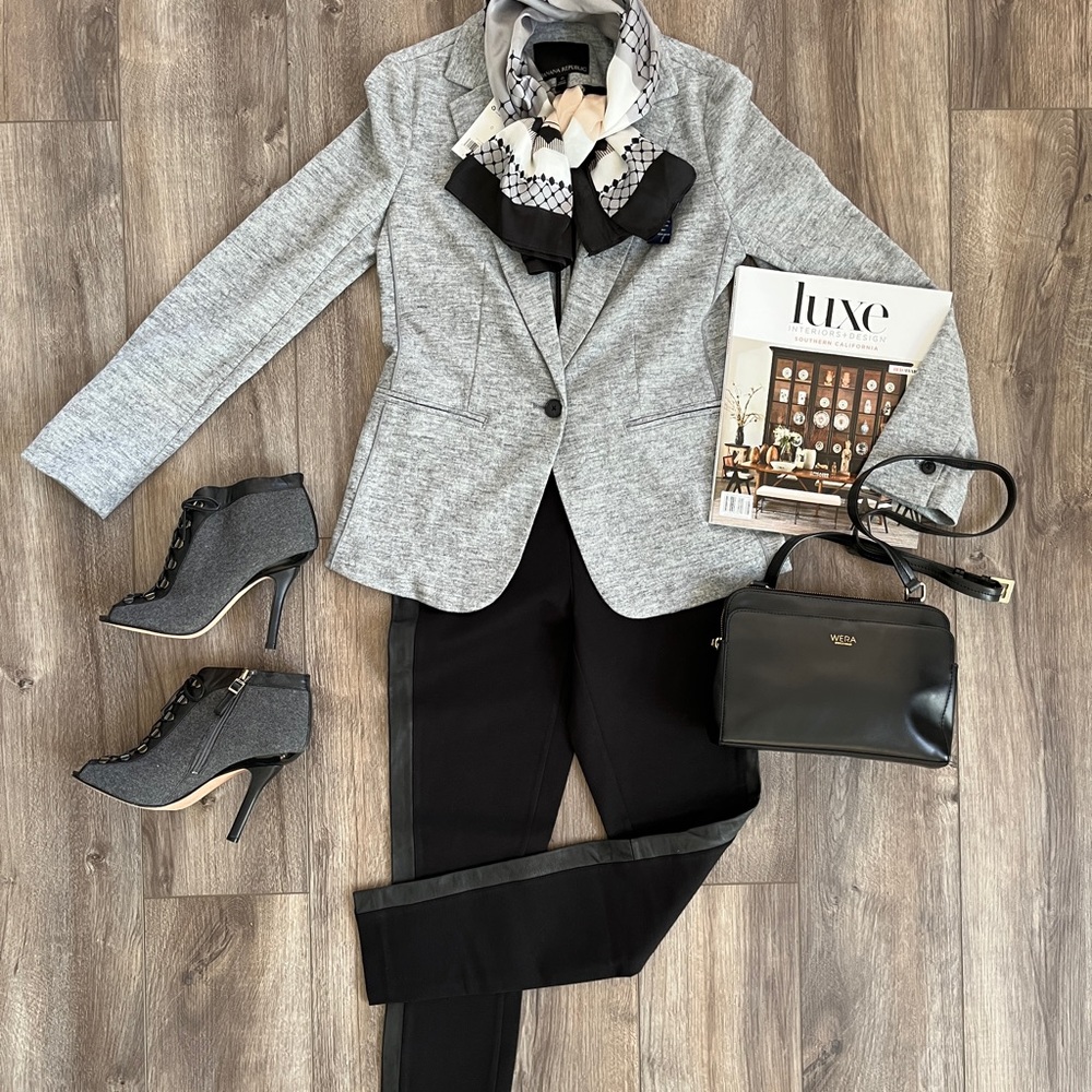 🌹🌹🌹HP Gorgeous Boss Lady Grey Blazer